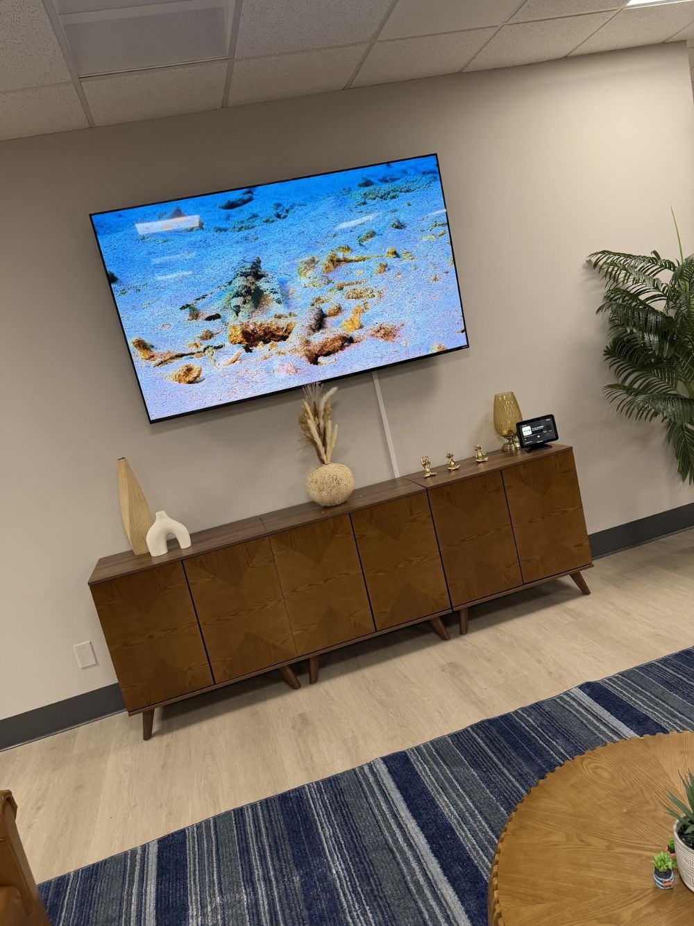 imgi_18_Holgate-Facility-with-TV